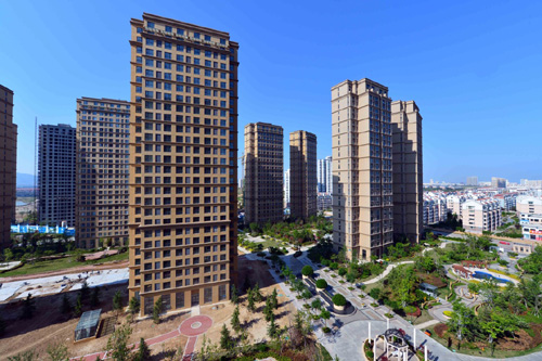 这是山东省乳山市的一处商品房(5月20日摄).