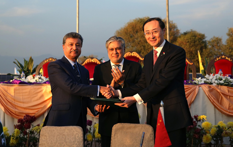 中国向巴基斯坦交付一太阳能照明电站