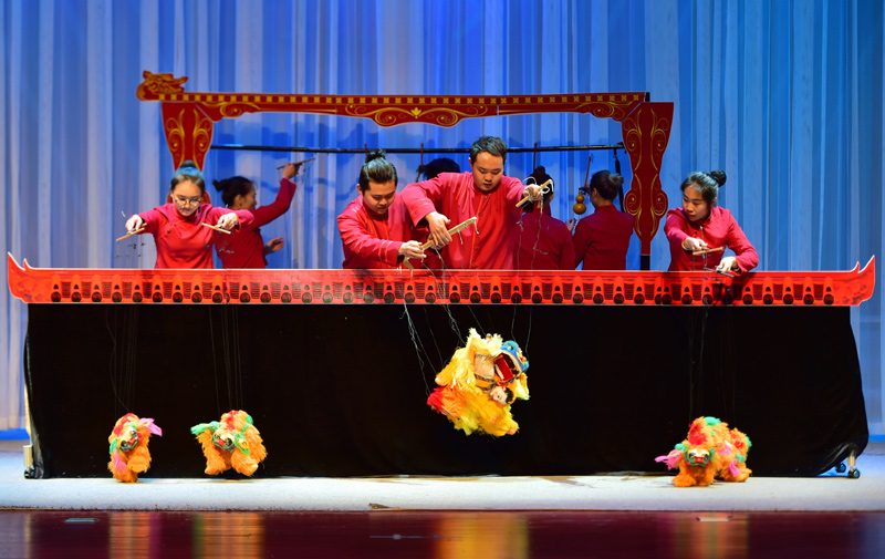 福建连城:提线木偶 指间绝技