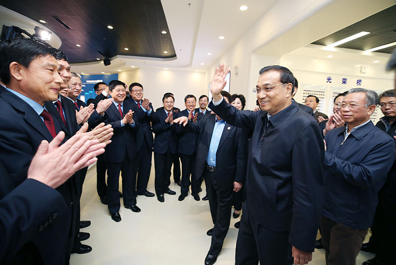 威高董事长_威高董事长老婆图片