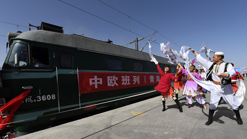 图片库 图片当日,青海省首次发往俄罗斯彼尔姆市的中欧班列从青藏铁路