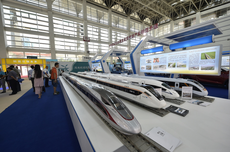 中国高铁技术成就展举行