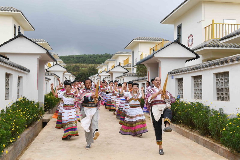 图片库 图片拼版照片:上图为云南省寻甸回族彝族自治县塘子街道山后村