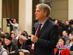 黄毛记者-180.jpg