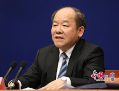 靠右边提问-180.jpg