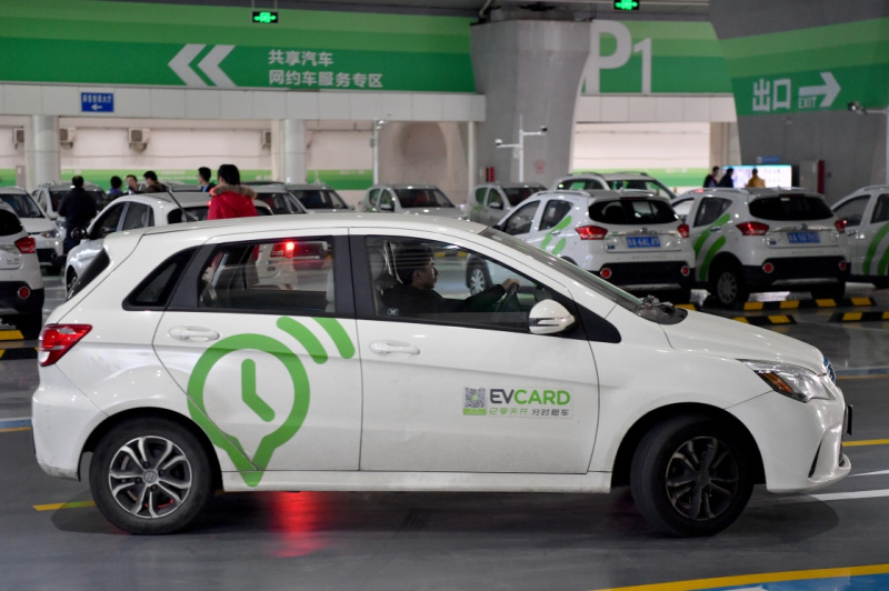 高铁 共享汽车:打通客运服务"最后一公里"