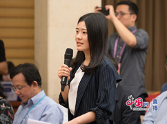 美女提问-242.jpg