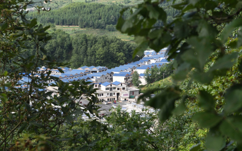 云南镇雄:大山里的美丽乡村