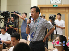 记者2-242.jpg