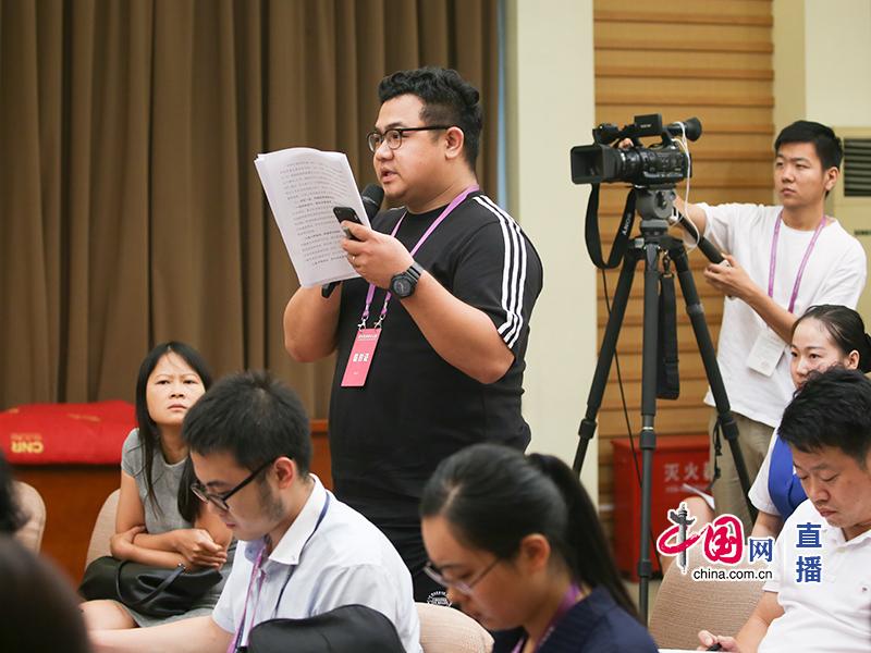 现场记者提问4.jpg