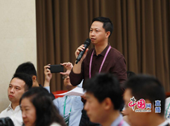 经济日报社记者提问2.jpg