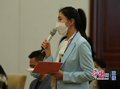 现场记者提问_副本.jpg