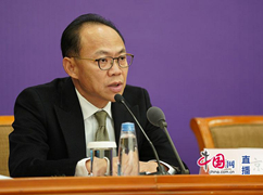 中国工程院院士、清华大学医学院讲席教授程京回答记者提问_副本.jpg