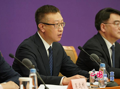 中国科学院副秘书长、中国科学院院士周琪回答记者提问2_副本.jpg