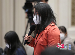 日报记者.jpg-242.jpg