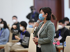 中央广播电视总台央视记者提问.jpg