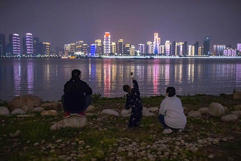 汉口江滩婚纱照_汉口江滩(3)