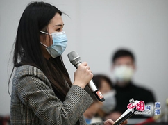 每日经济新闻记者提问_副本.jpg