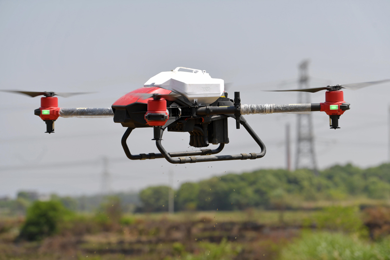 江西南昌:无人机 助春播