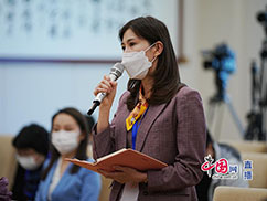 现场记者提问.jpg