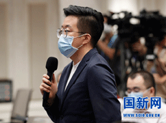 凤凰卫视记者提问_large.gif