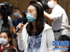 中国新闻社记者提问_large.gif