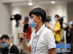 经济日报记者提问_large.jpg-.jpg