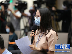 经济日报记者提问_large.jpg