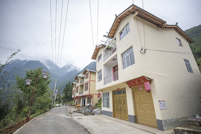 重庆市巫溪县兰英乡全力推进乡村人居环境整治,通过因地制宜推进农村