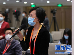 中央广播电视总台央广记者提.jpg