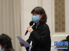 中央广播电视总台央广记者提.jpg