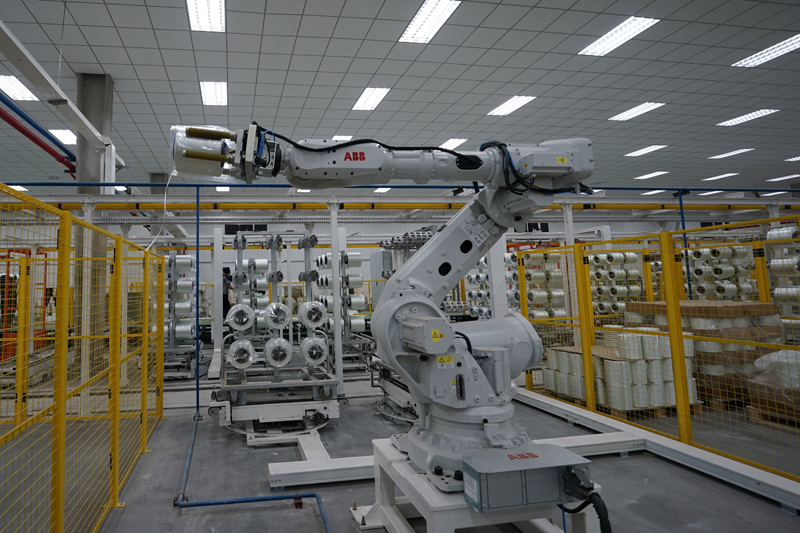 服装机器人生产线图片