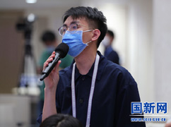 1中国新闻社记者提问_large.jpg