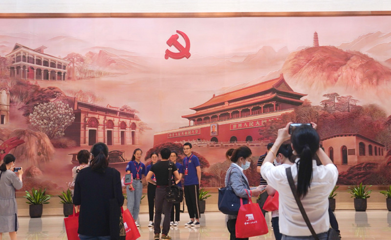 中共一大纪念馆开馆 集中展示建党时期珍贵文物