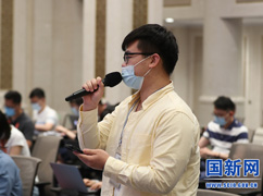 红星新闻记者提问_large.jpg