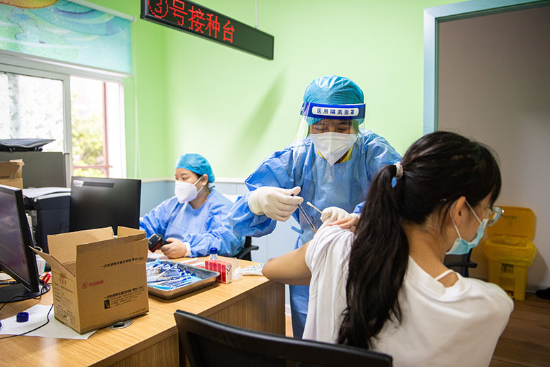 湖南张家界城区有序恢复新冠疫苗接种