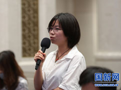 11中国日报记者提问_large.jpg