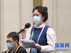 香港紫荆杂志记者提问_large.jpg