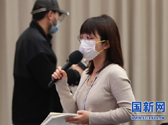封面新闻记者提问_large.jpg