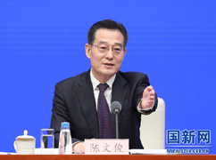 国务院新闻办新闻局局长、新.jpg