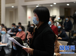 8凤凰卫视记者提问_large.jpg