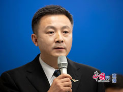 15民航局飞行标准司司长韩光祖回答记者提问.jpg