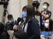11香港经济导报记者提问_large.jpg