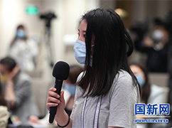 13南方都市报记者提问_large.jpg