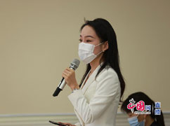 中国教育电视台记者提问00.jpg