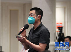084中国劳动保障报记者提问_l.jpg