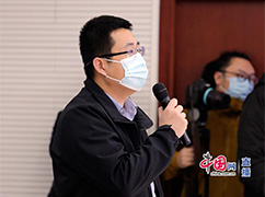 04.新华社记者提问.jpg