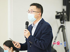 9新华社记者提问.jpg