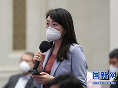 中央广播电视总台央视记者提问题图.jpg