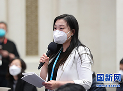 香港紫荆杂志记者提问_large.jpg